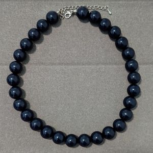 💚 Navy Blue Bead Necklace